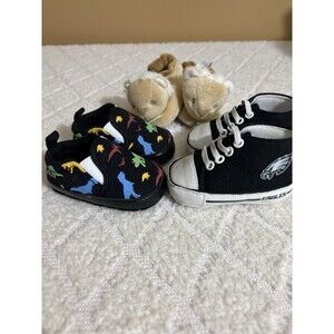 Lot - 3 Pairs Of Size 1 Baby Shoes Slippers. Philadelphia Eagles, Dinasaurs Lion